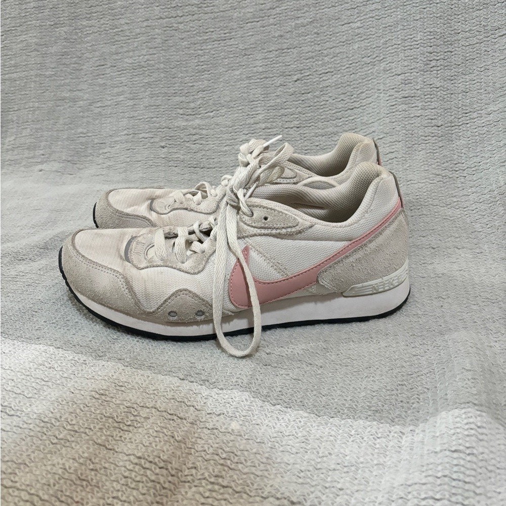 White and Pink Nike athleisure shoes - tennis shoes